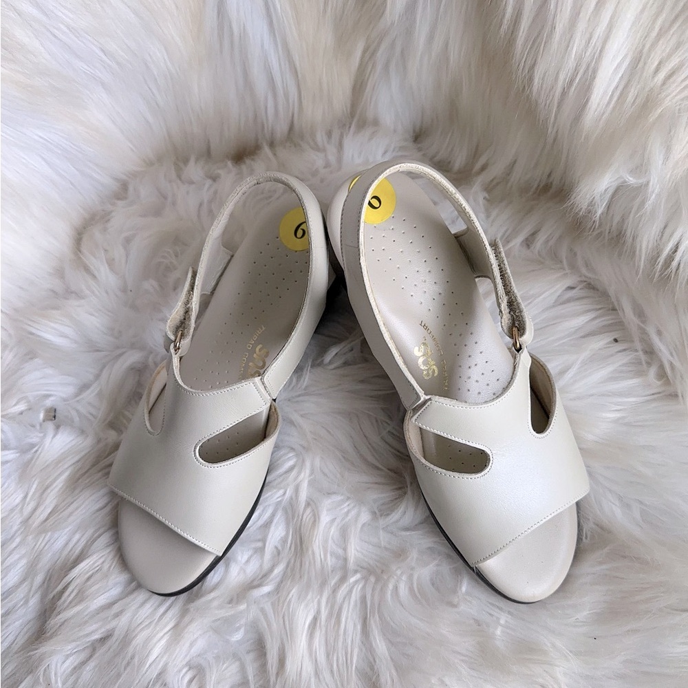 SAS  Cream Women's Sandals - Picture 3 of 14